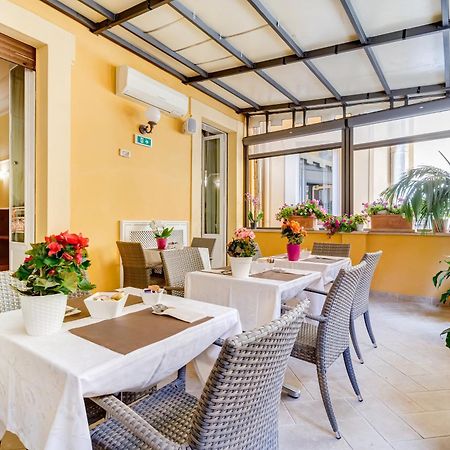 Hotel Cellini Рим Екстер'єр фото
