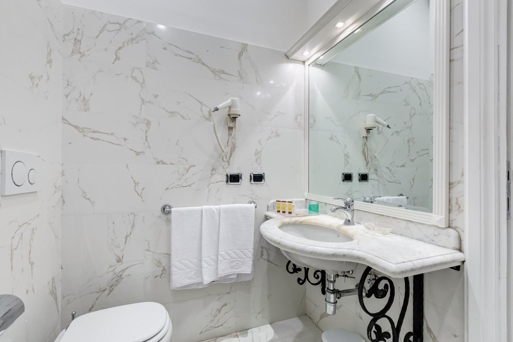 Hotel Cellini Рим Екстер'єр фото
